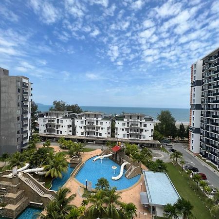 Swiss Garden Residence Pool Sea View Beach Resort Luxury Apartment & Family Suite Kuantan Exterior photo
