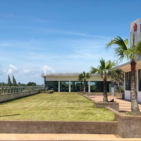 Swiss Garden Residence Pool Sea View Beach Resort Luxury Apartment & Family Suite Kuantan Exterior photo