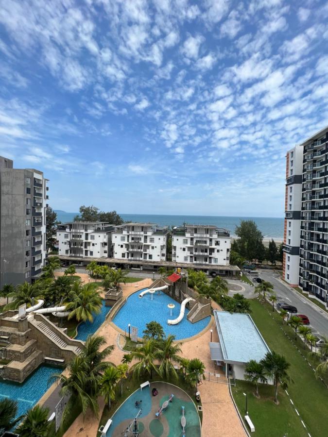 Swiss Garden Residence Pool Sea View Beach Resort Luxury Apartment & Family Suite Kuantan Exterior photo